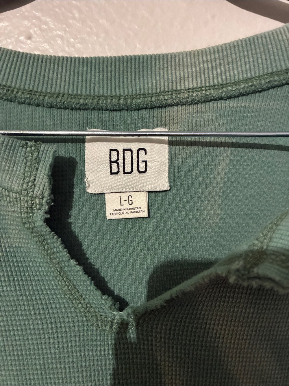 BDG Bleached Marbled Thermal Long Sleeve - Picture 3 of 6